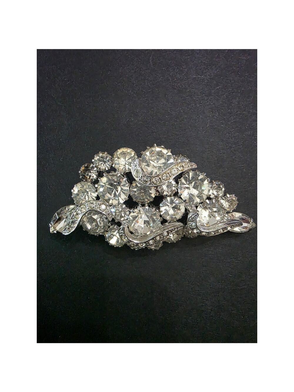 Large Crystal Clear Glass Ribbon Rhinestone Silver Tone Vintage Unsigned Brooch